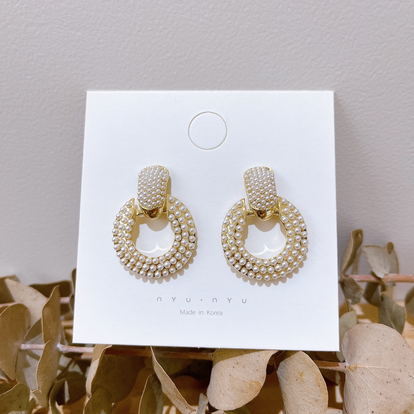 Mini Pearl Round Earrings