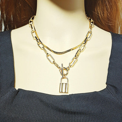 Thick Link Chain Sun In Lock Pendant Double Layered Necklace