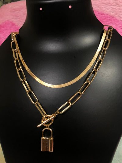 Thick Link Chain Sun In Lock Pendant Double Layered Necklace